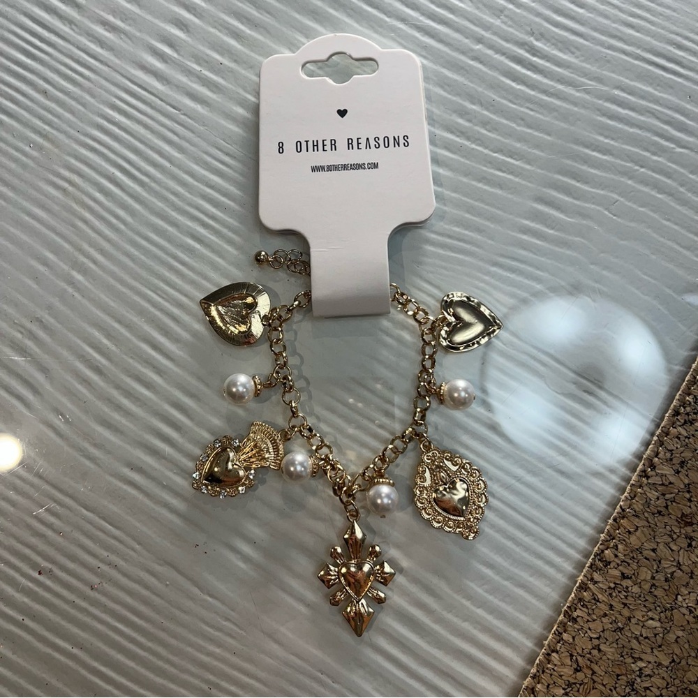 8 Other Reasons Gold Heart and Pearl Bracelet - Picture 3 of 5